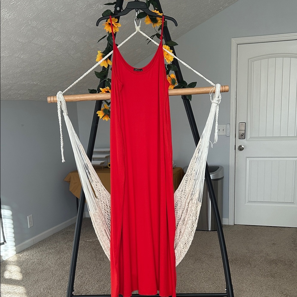 Red Sleeveless Maxi Dress